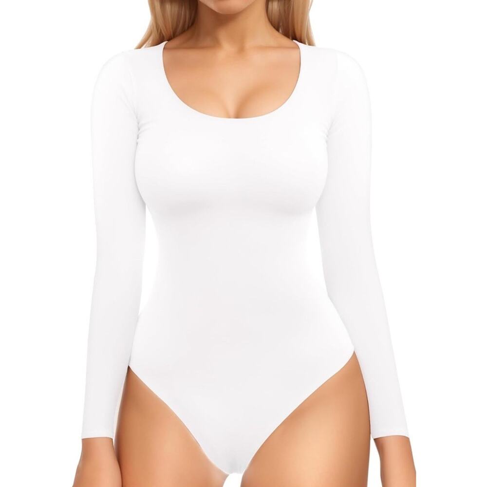 MANGOPOP White Bodysuit Snap Crotch Scoop Neck Long Sleeve Women's‎ Size Small